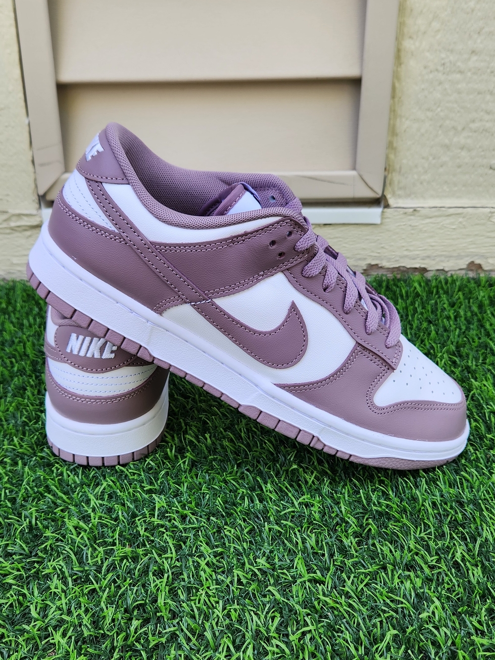 Nike Dunk Low Retro Taupe Grey/White Men's Low Top Leather Lace-Up DV0833-112